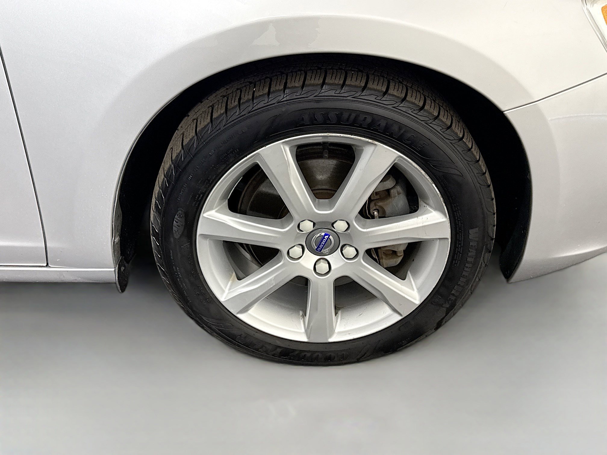 Used 2016 Volvo V60 T5 Platinum w/ Climate Package FWD image 32