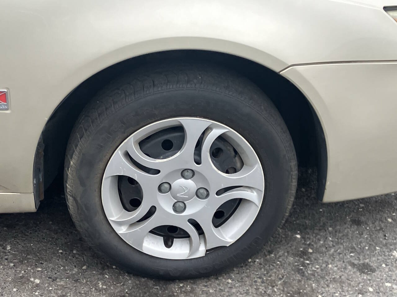Used 2004 Saturn ION Level 2 FWD image 15