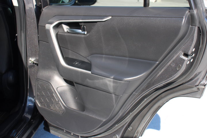 Certified 2024 Toyota RAV4 XLE w/ Convenience Package image 18