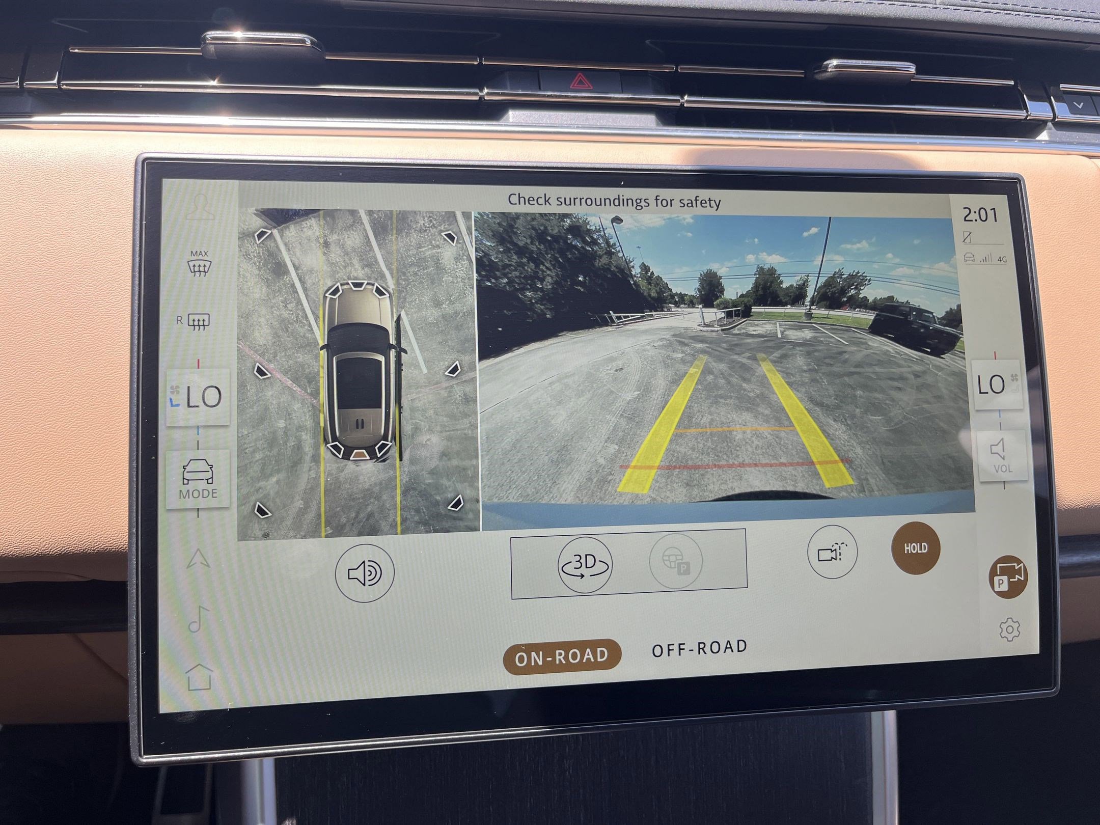 New 2025 Land Rover Range Rover Long Wheelbase SE image 24