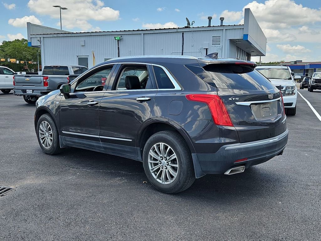 Used 2017 Cadillac XT5 Luxury w/ Driver Awareness Package FWD image 15