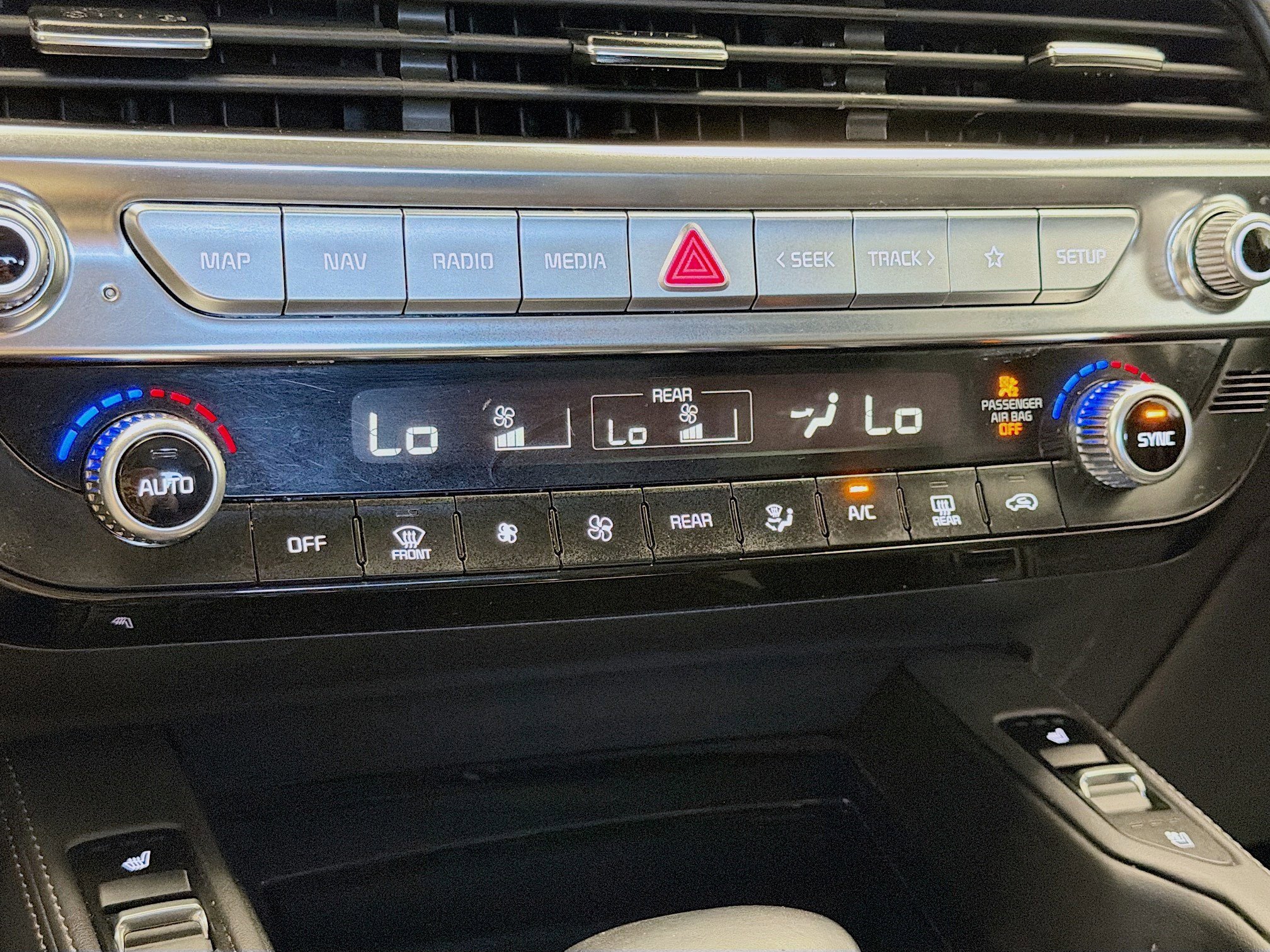 Used 2022 Kia Telluride EX w/ EX Premium Package image 10