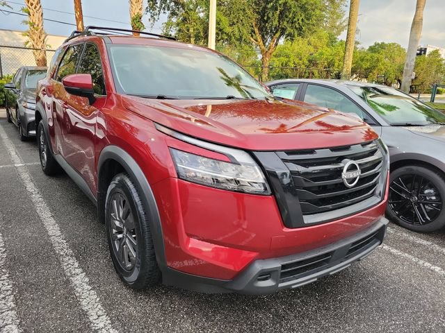 Used 2022 Nissan Pathfinder SV w/ SV Black Package FWD image 3