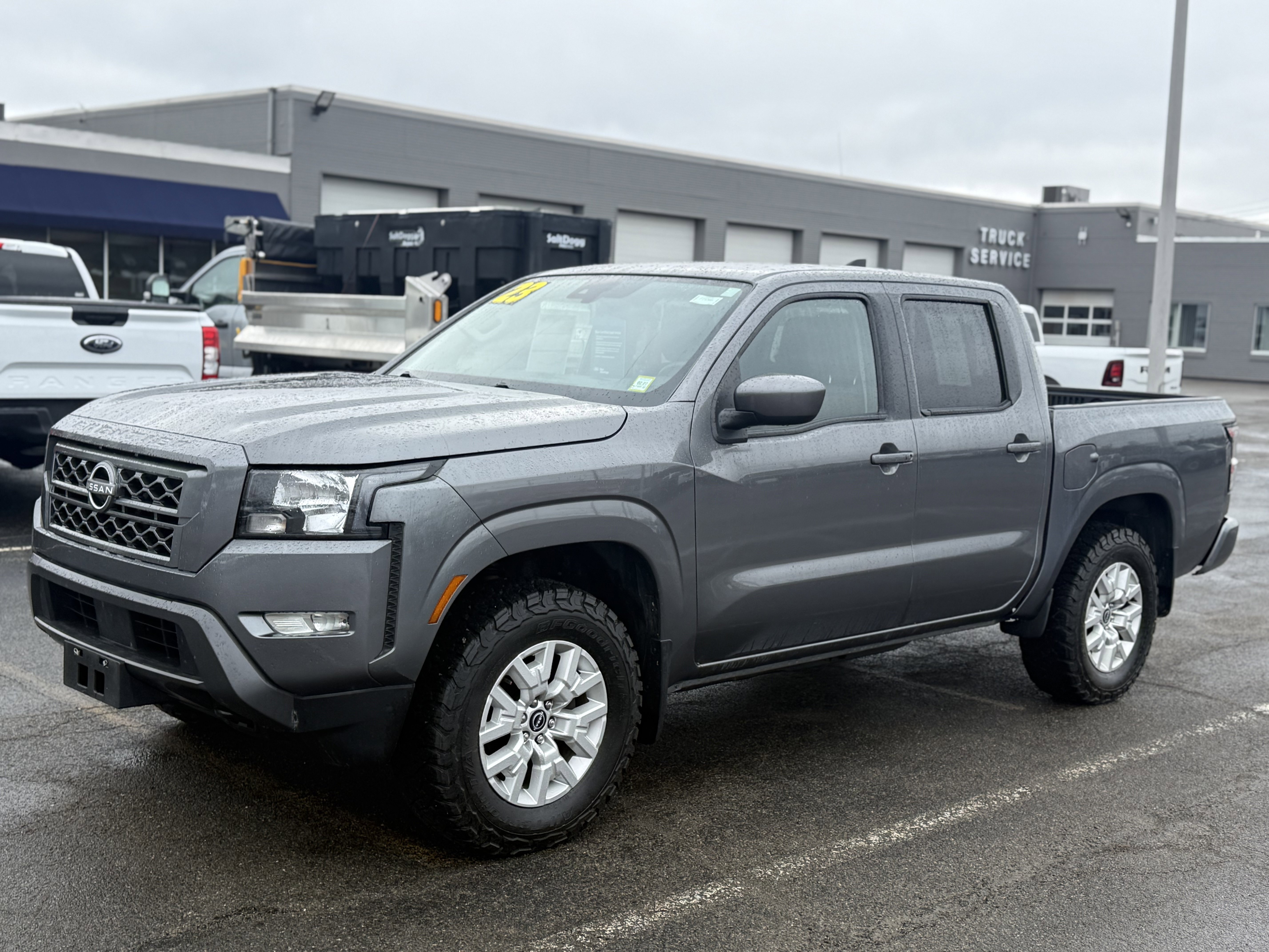 Used 2023 Nissan Frontier SV w/ SV Convenience Package image 6