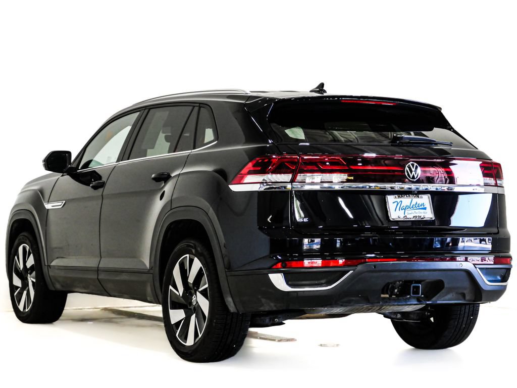 Used 2026 Volkswagen Atlas Cross Sport SE FWD image 8