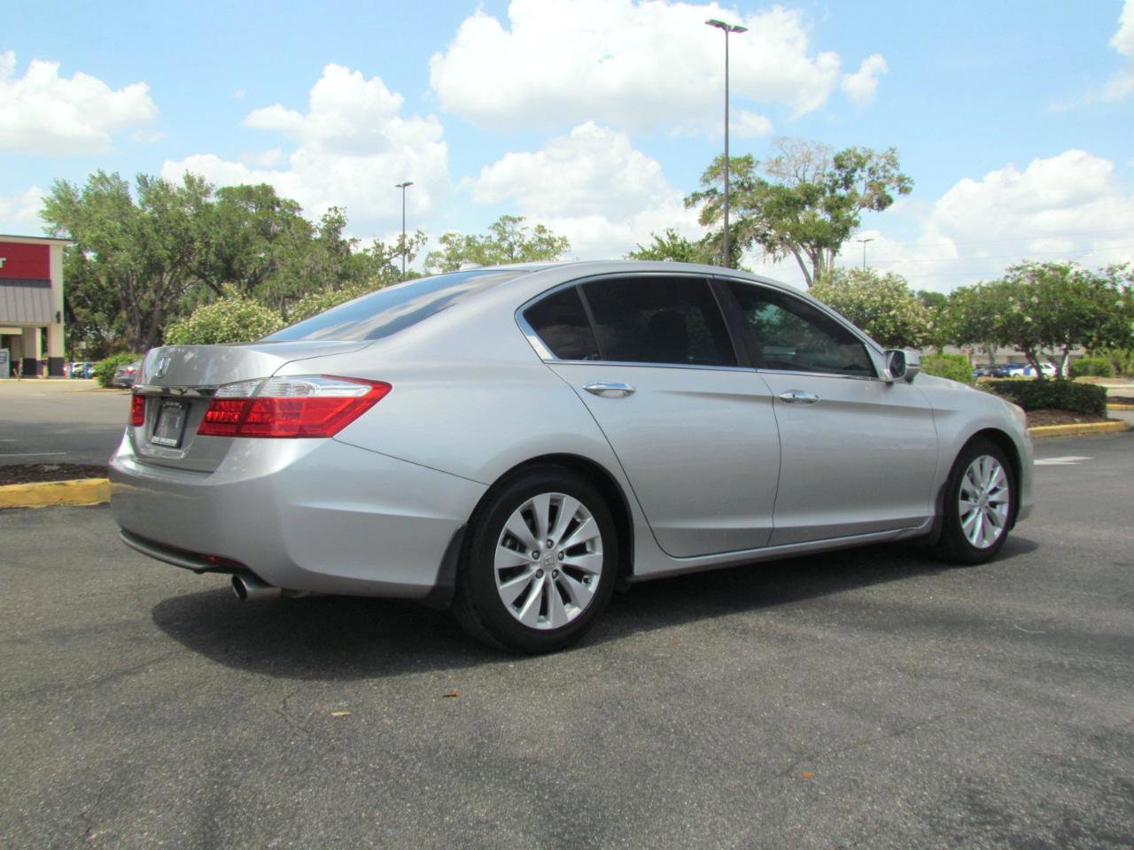 Used 2014 Honda Accord EX-L image 9