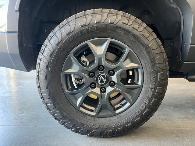 Used 2025 Lexus GX 550 w/ Accessory Package (32) AWD/4WD image 13