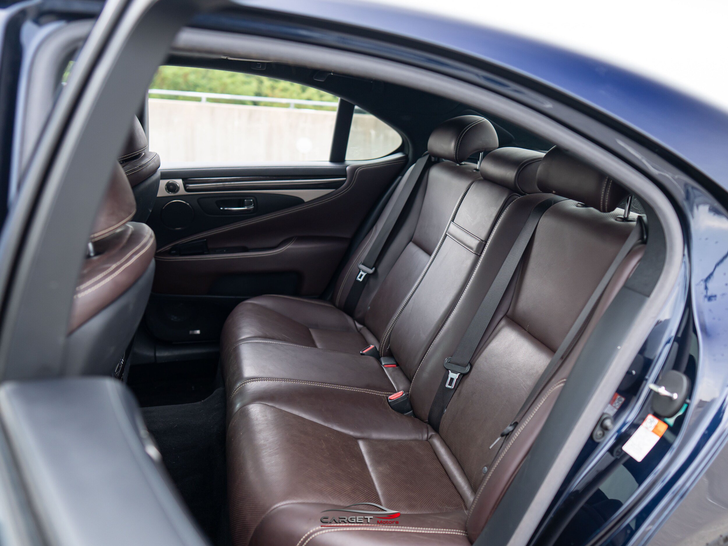 Used 2017 Lexus LS 460 RWD image 14