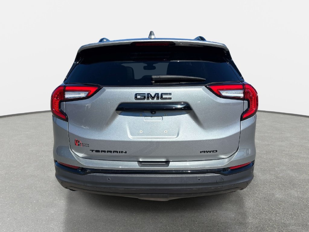 Used 2023 GMC Terrain SLT w/ Infotainment Package II AWD/4WD image 5