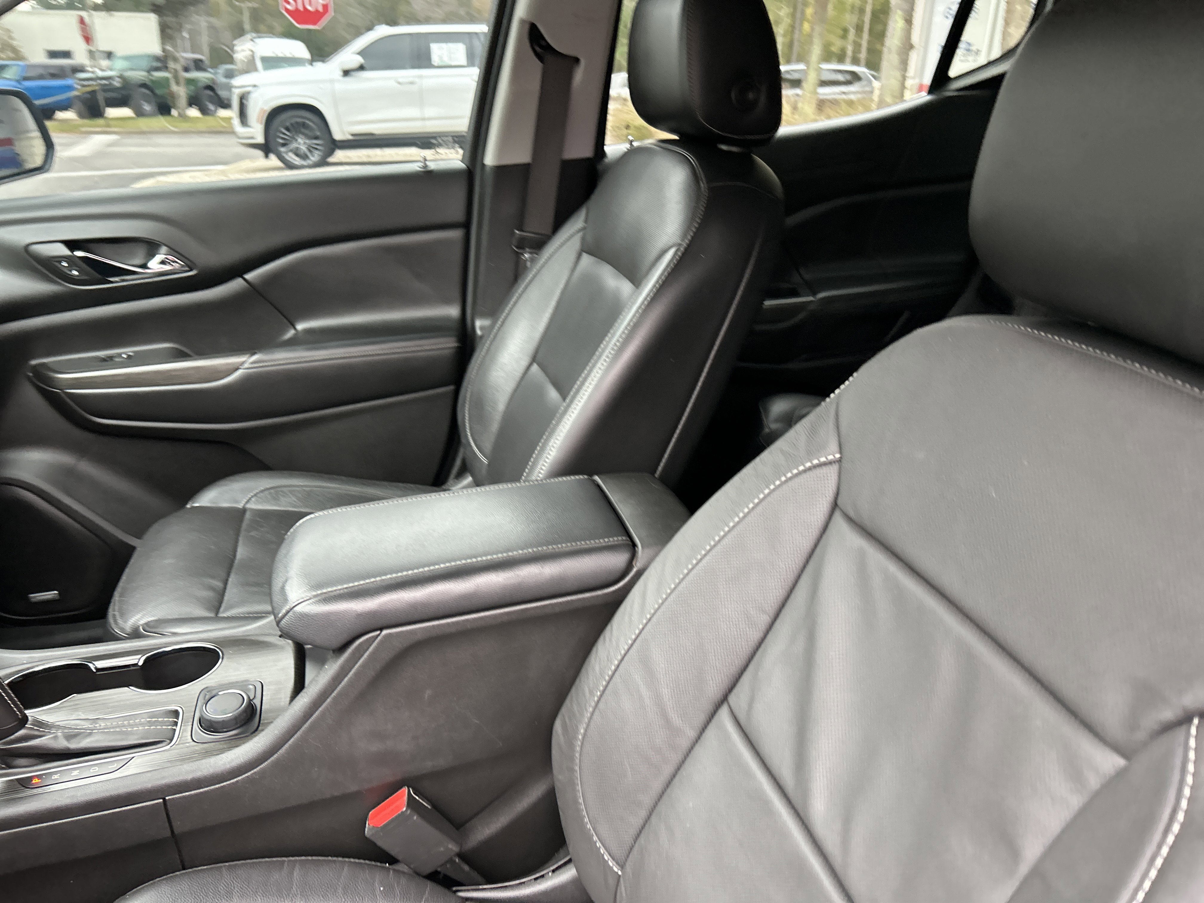 Used 2018 GMC Acadia SLT image 12