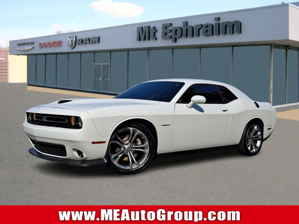 Used 2022 Dodge Challenger R/T RWD image 1