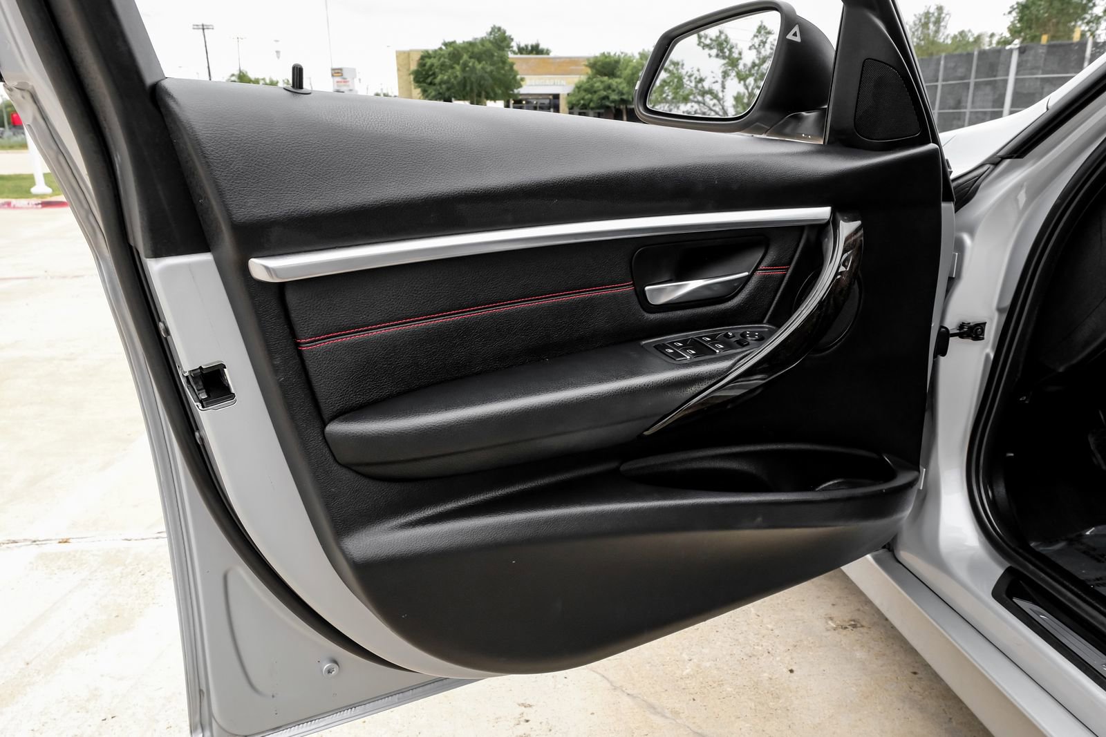 Used 2018 BMW 330i Sedan w/ Convenience Package RWD image 47