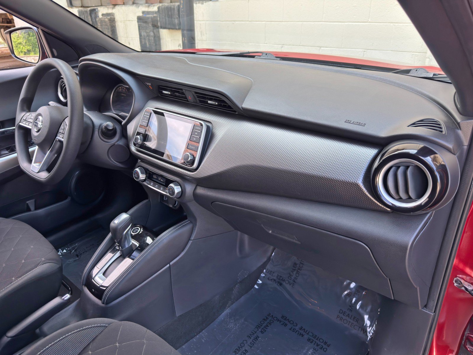 Used 2020 Nissan Kicks SV FWD image 13