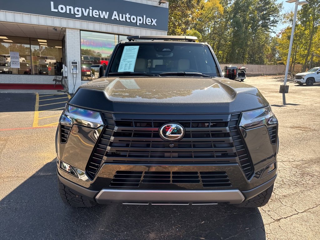 Used 2025 Lexus GX 550 image 3