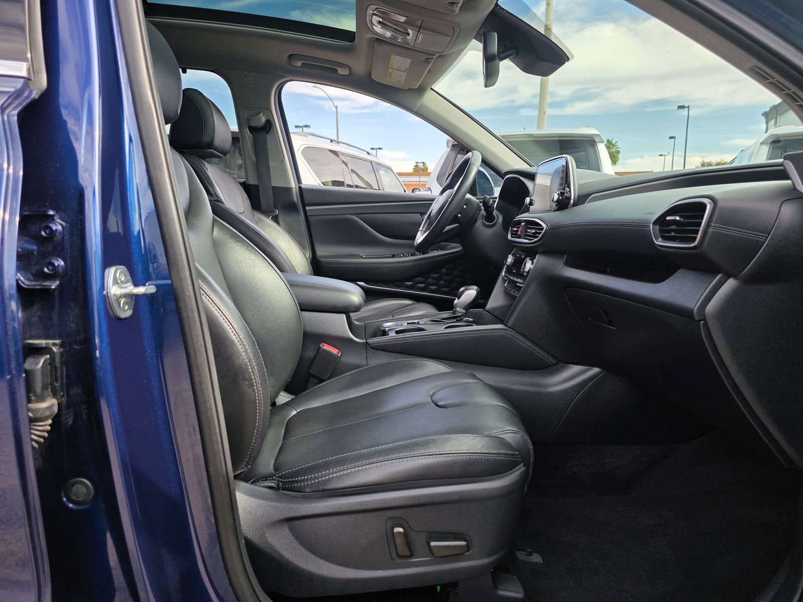 Used 2020 Hyundai Santa Fe Limited image 10