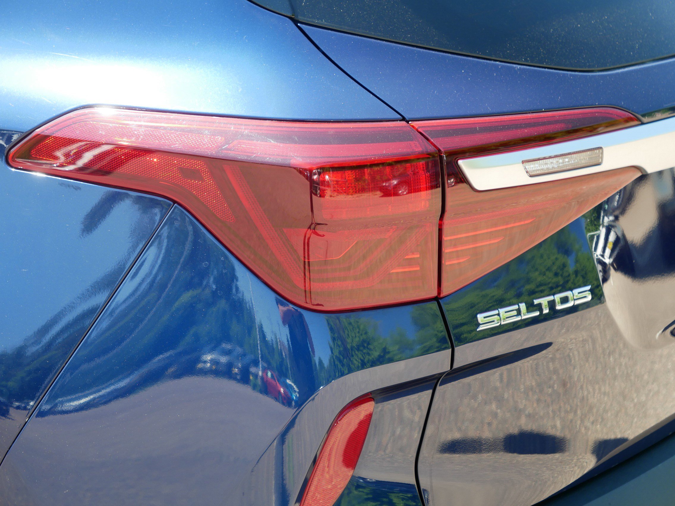 Certified 2021 Kia Seltos EX AWD/4WD image 17