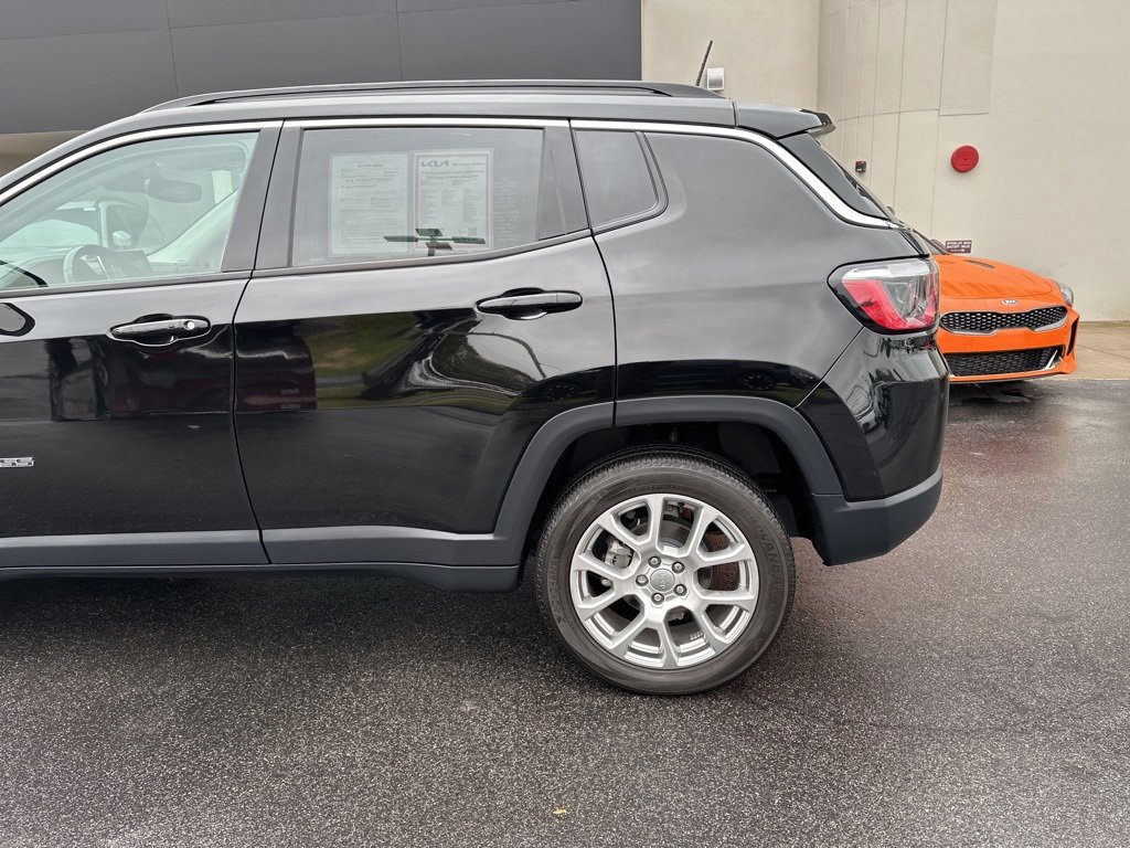 Used 2022 Jeep Compass Latitude image 10