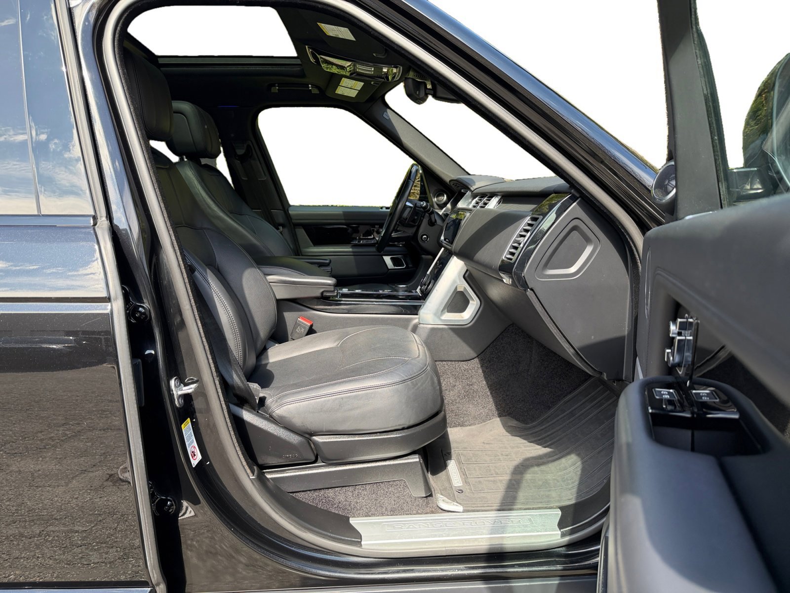 Used 2022 Land Rover Range Rover Westminster Edition AWD/4WD image 22