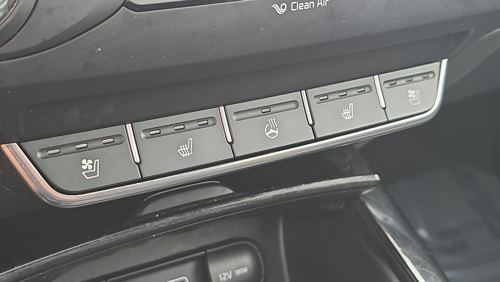 Used 2017 Kia Sorento SX FWD image 27