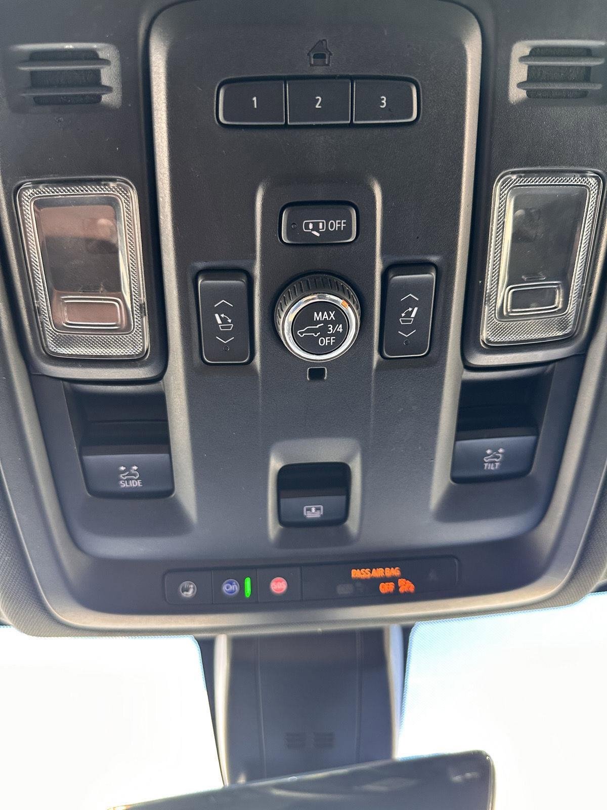 Used 2021 Chevrolet Suburban Premier w/ Premium Package image 43