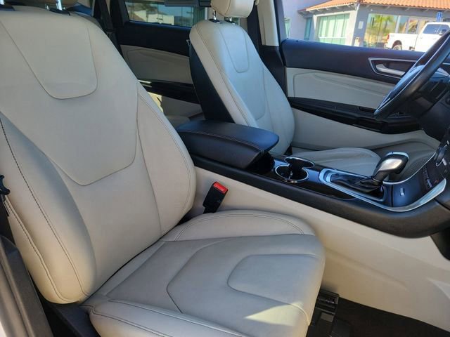 Used 2015 Ford Edge Titanium FWD image 23