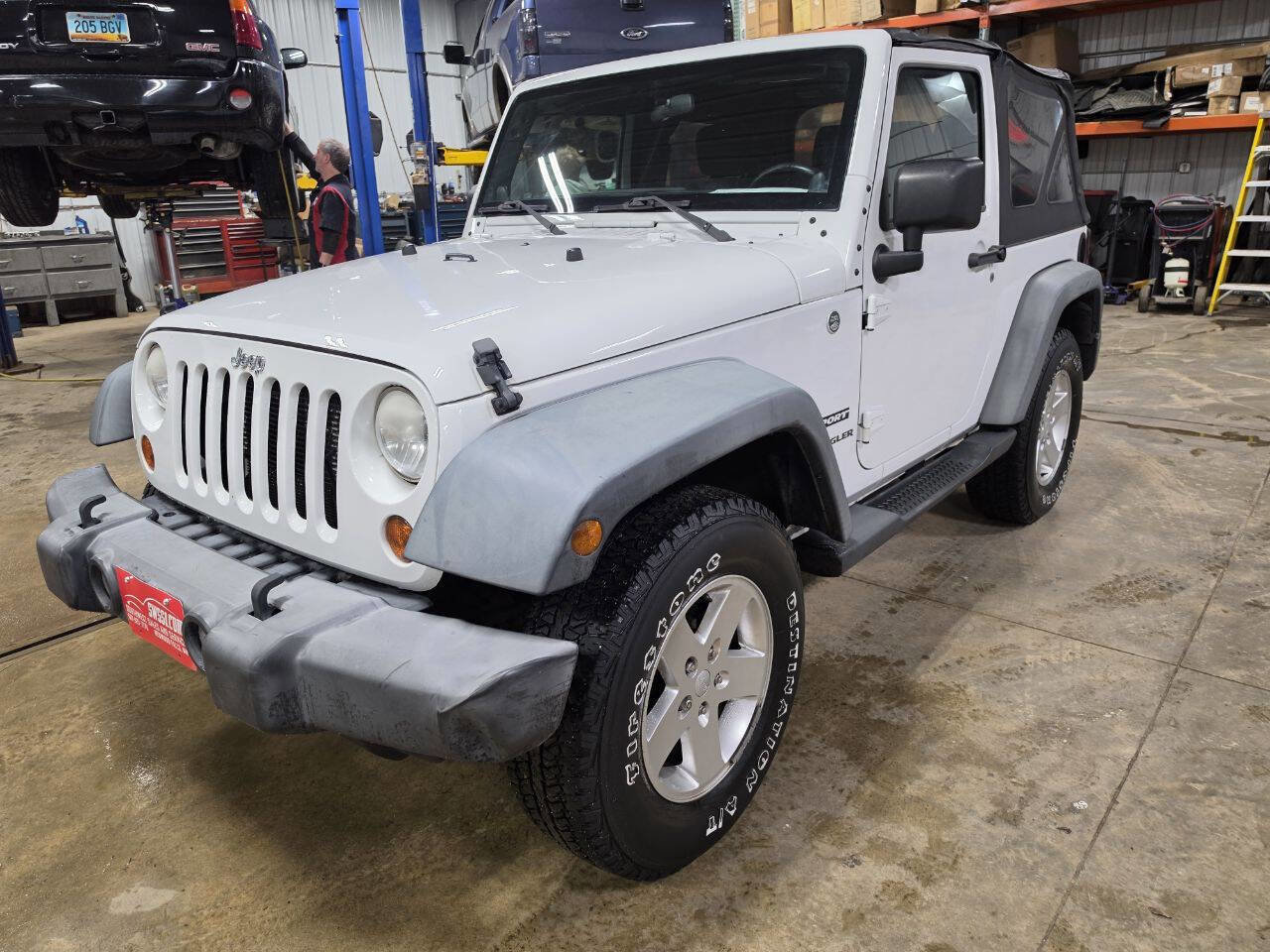Used 2012 Jeep Wrangler Sport AWD/4WD image 4