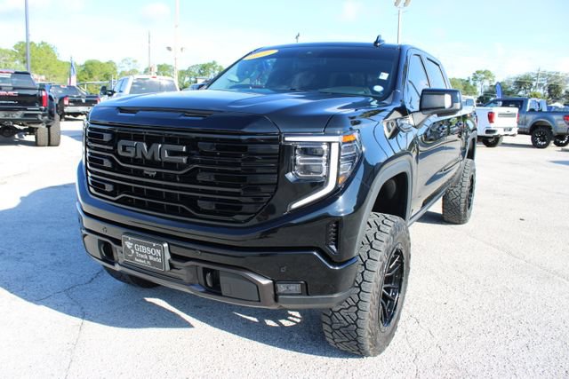 Used 2024 GMC Sierra 1500 SLT w/ SLT Premium Plus Package AWD/4WD image 3
