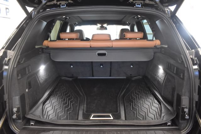 Used 2019 BMW X5 xDrive40i w/ Convenience Package AWD/4WD image 16