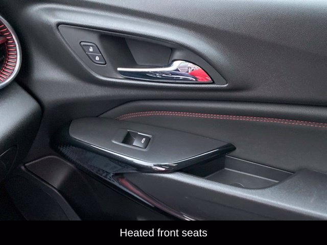 Used 2024 Chevrolet Trax RS w/ Sunroof Package FWD image 17