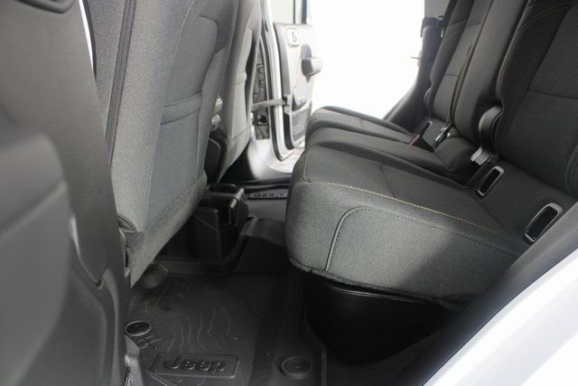 New 2026 Jeep Gladiator Sport image 16