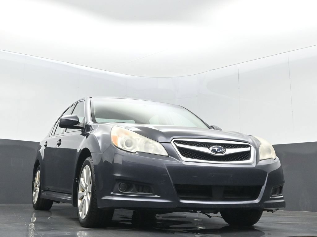 Used 2010 Subaru Legacy 2.5i Limited image 5