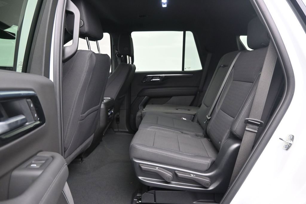 Used 2025 Chevrolet Tahoe LS RWD image 13