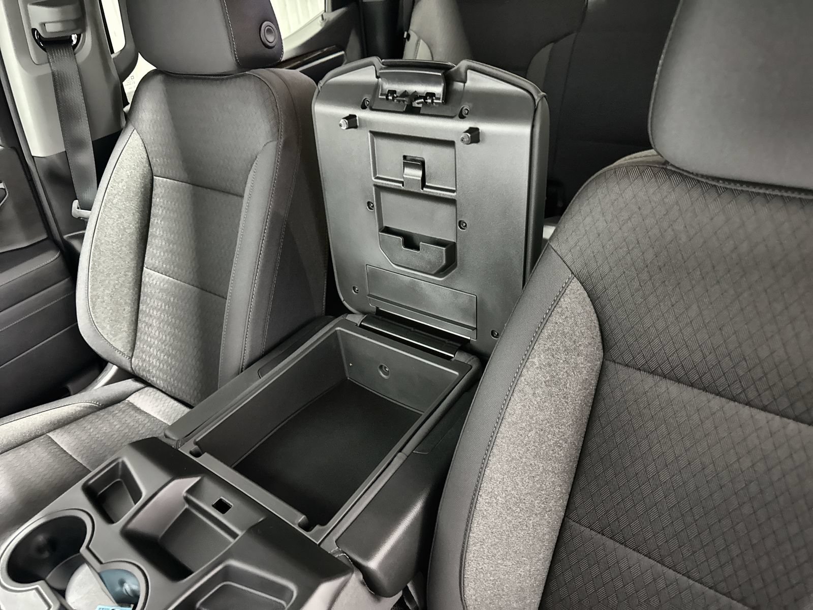 New 2026 Chevrolet Silverado 1500 RST w/ RST Select Package AWD/4WD image 36