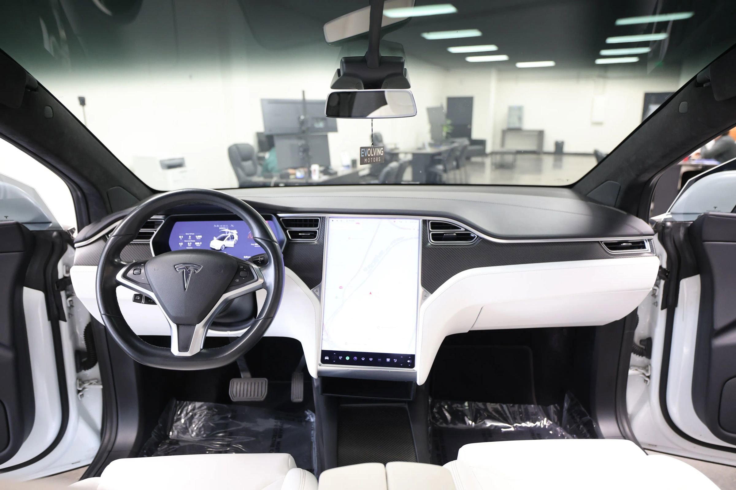 Used 2017 Tesla Model X 100D image 23