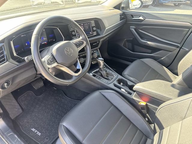 Certified 2022 Volkswagen Jetta SE image 11