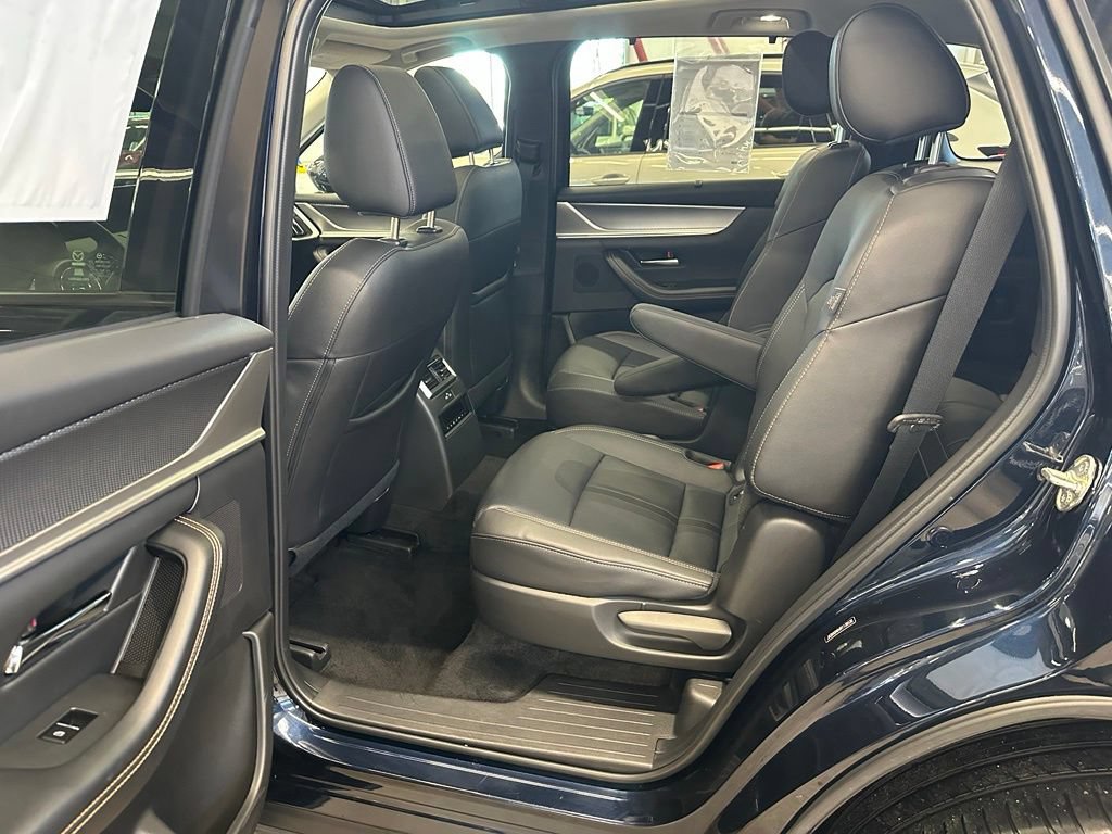 Certified 2024 MAZDA CX-90 3.3 Turbo w/ Premium Package AWD/4WD image 18