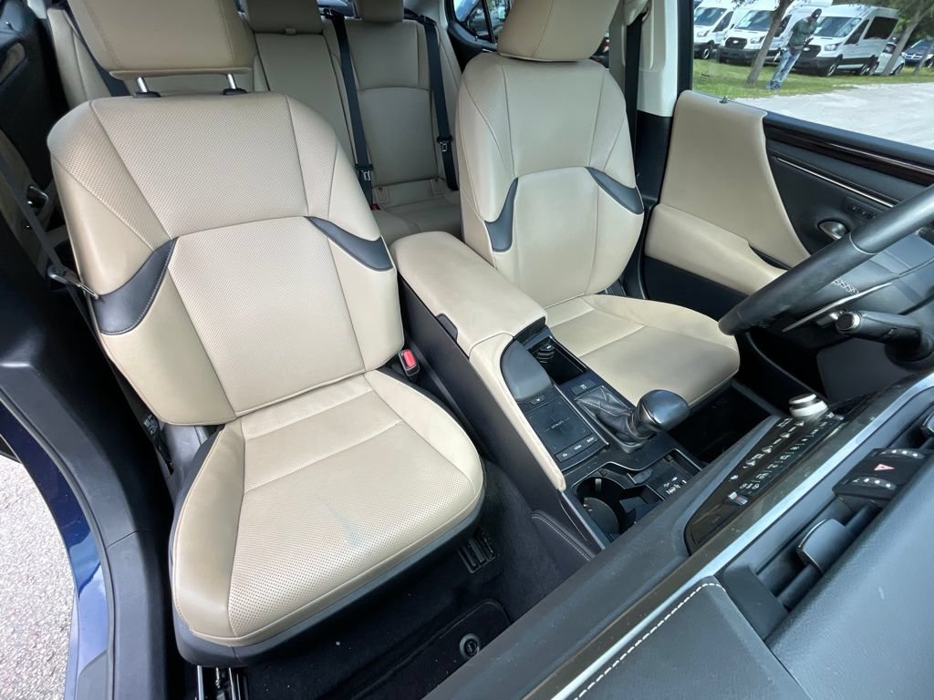 Used 2021 Lexus ES 350 w/ Premium Package FWD image 10