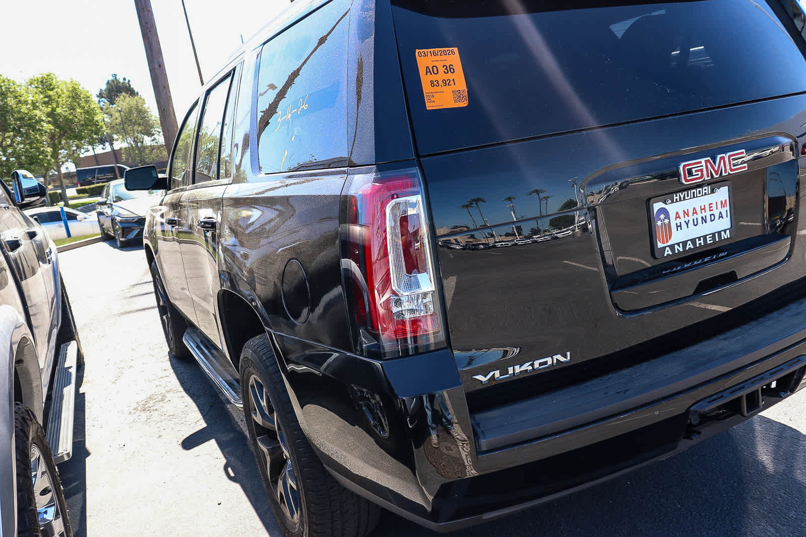 Used 2016 GMC Yukon SLT image 5
