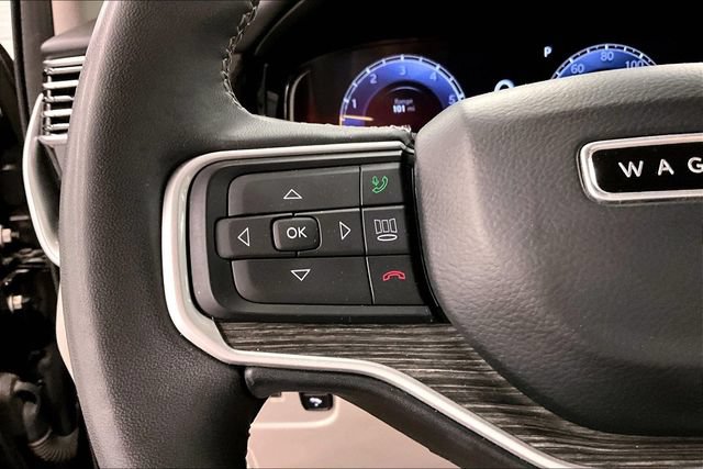 Used 2022 Jeep Wagoneer Series III w/ Rear Seat Video Group 1 AWD/4WD image 24