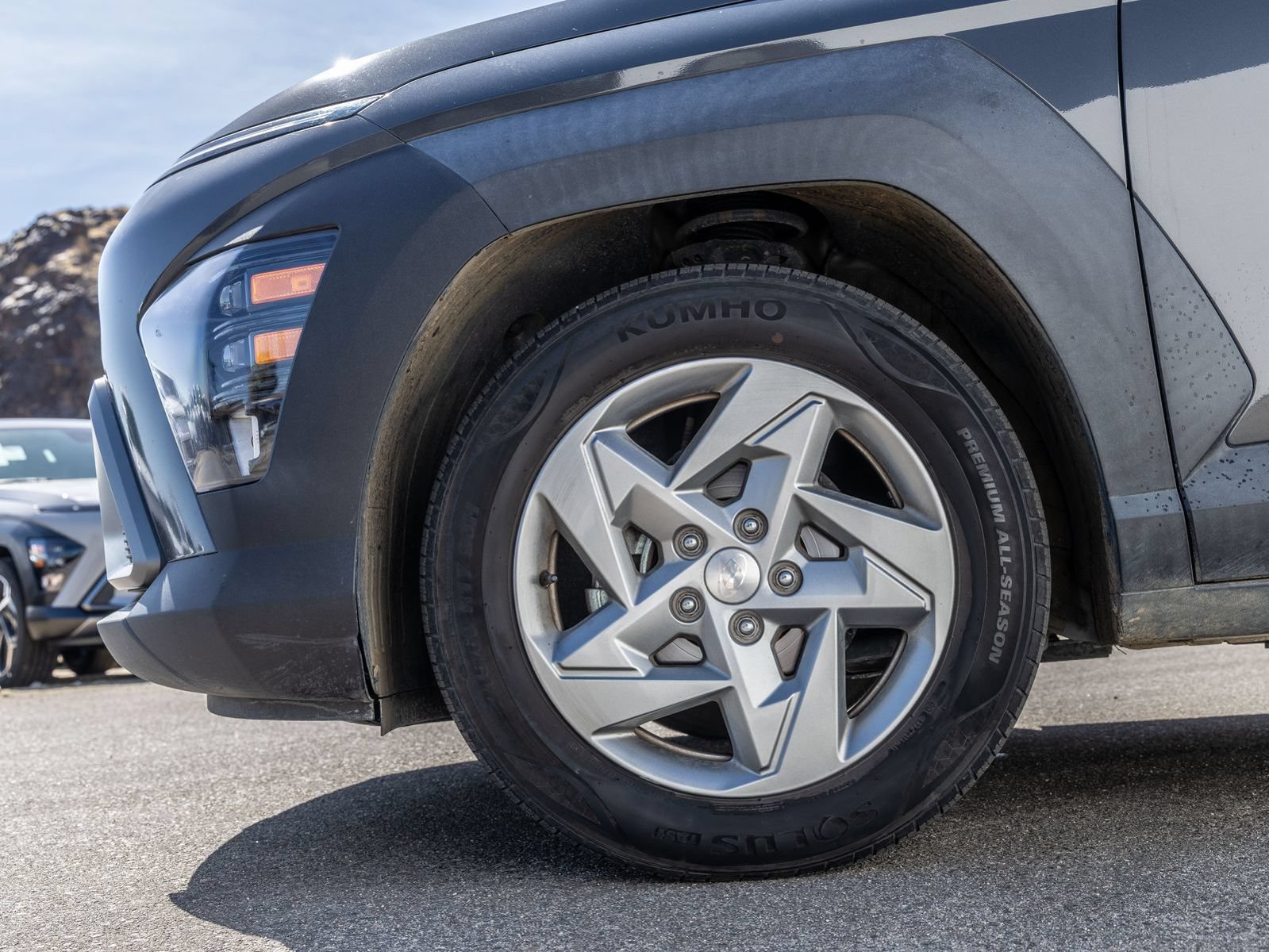 Used 2024 Hyundai Kona SE FWD image 5