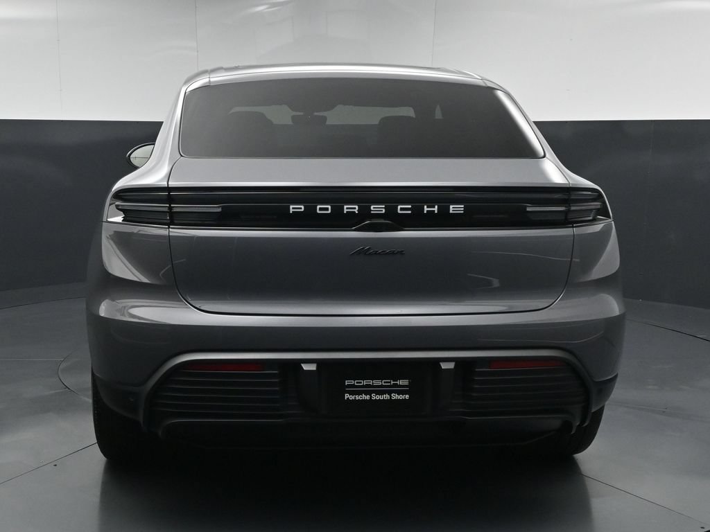 New 2025 Porsche Macan Electric RWD image 11