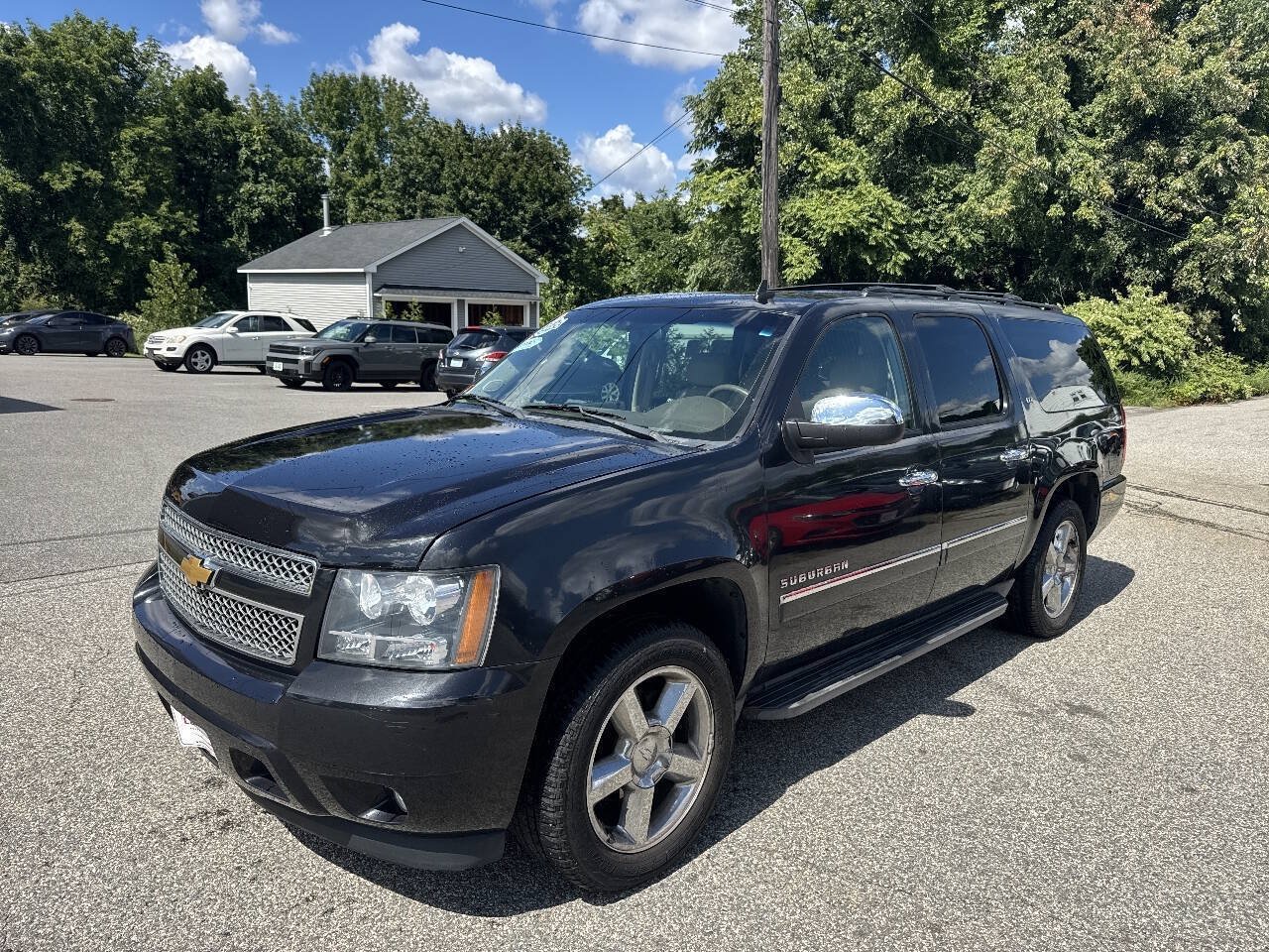 Used 2013 Chevrolet Suburban LTZ AWD/4WD image 4