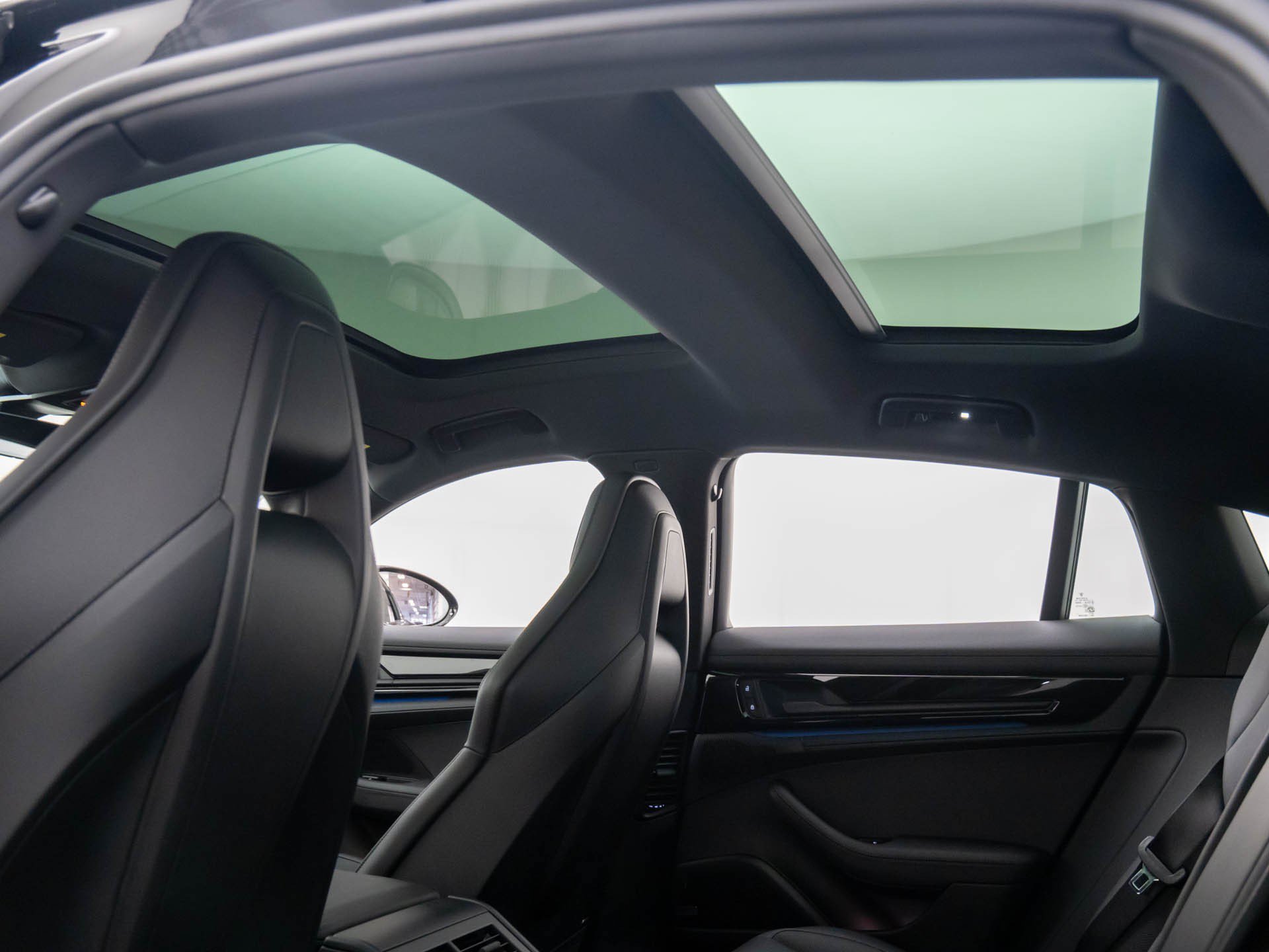 New 2026 Porsche Panamera 4 AWD/4WD image 19