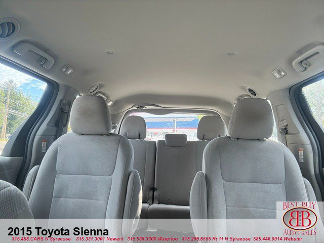 Used 2015 Toyota Sienna L FWD image 18