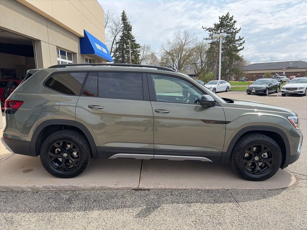 Certified 2025 Volkswagen Atlas Peak Edition SE image 10