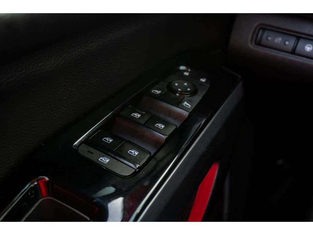 Used 2023 Nissan Pathfinder SL FWD image 28