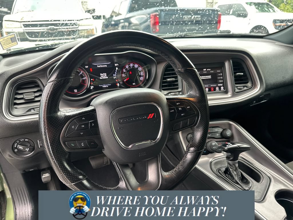 Used 2020 Dodge Challenger SXT w/ Driver Convenience Group RWD image 9