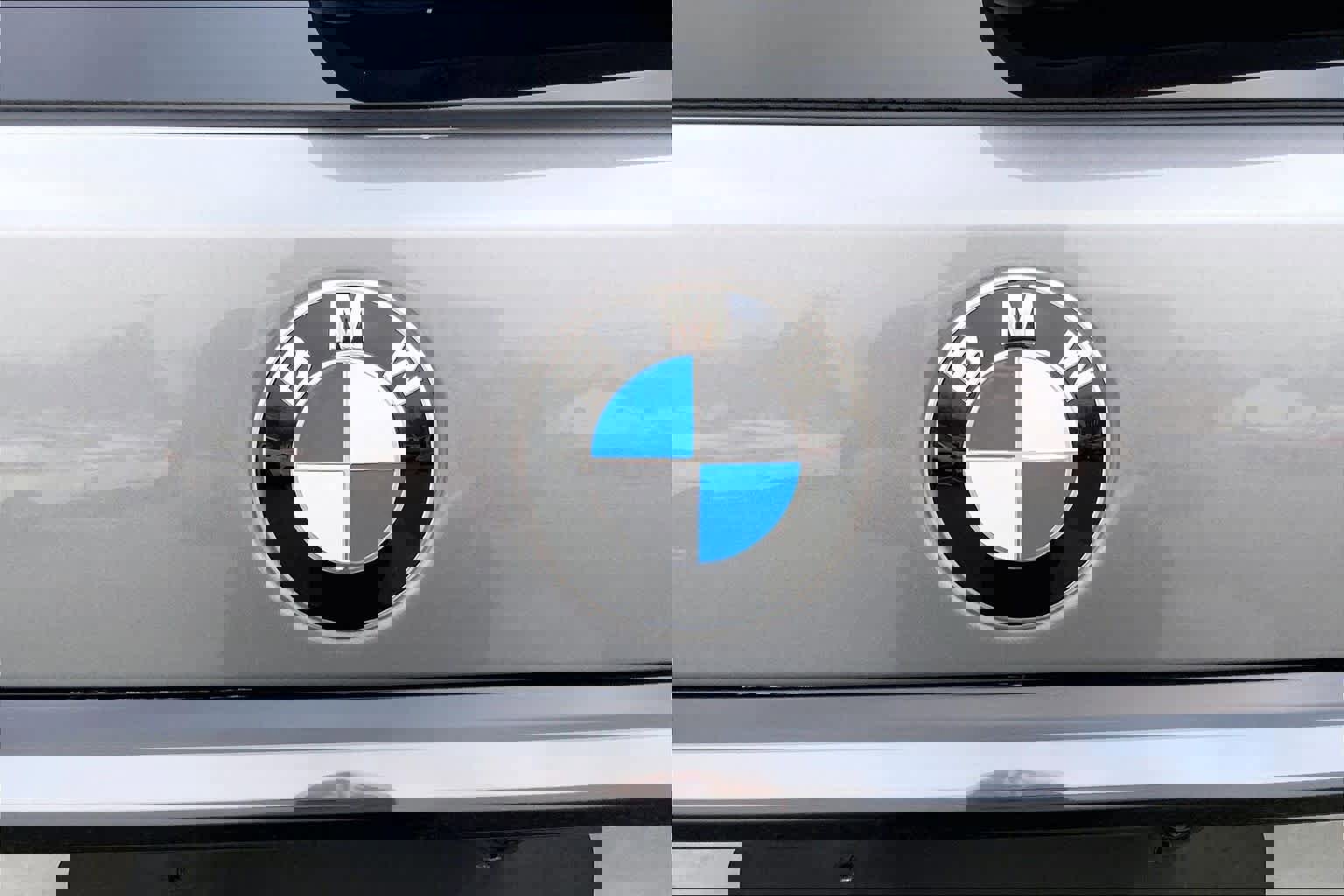 Certified 2025 BMW X7 M60i image 32