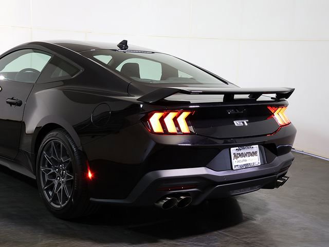 Used 2025 Ford Mustang GT Premium w/ GT Performance Package RWD image 11