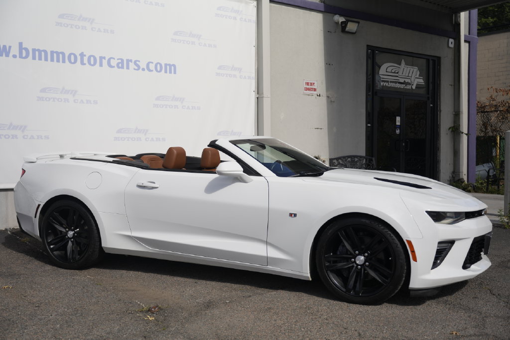 Used 2018 Chevrolet Camaro SS RWD image 14